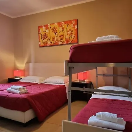 Mosaic Hostel *